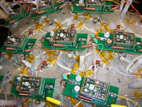 xenon-tuned chest coil with 32 radiofrequency receive elements